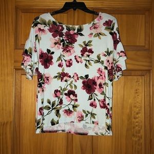 A&D frill sleeve top